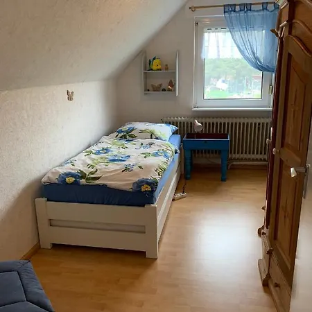 Leezweg 59a * Osteel